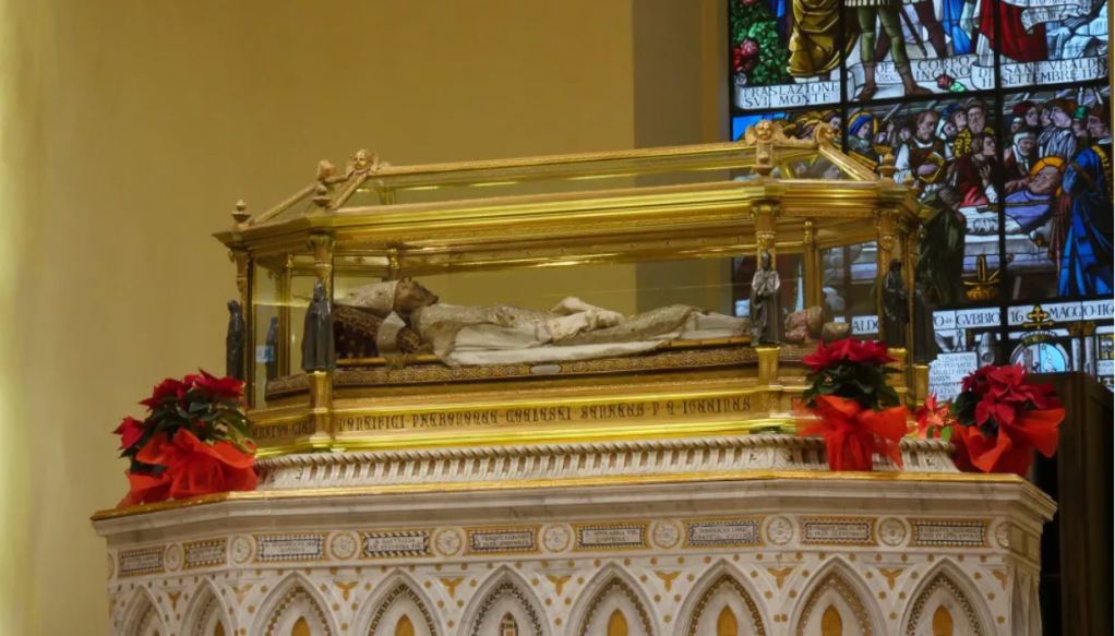 The incorrupt body of Saint Ubaldo Baldassini, Gubbio